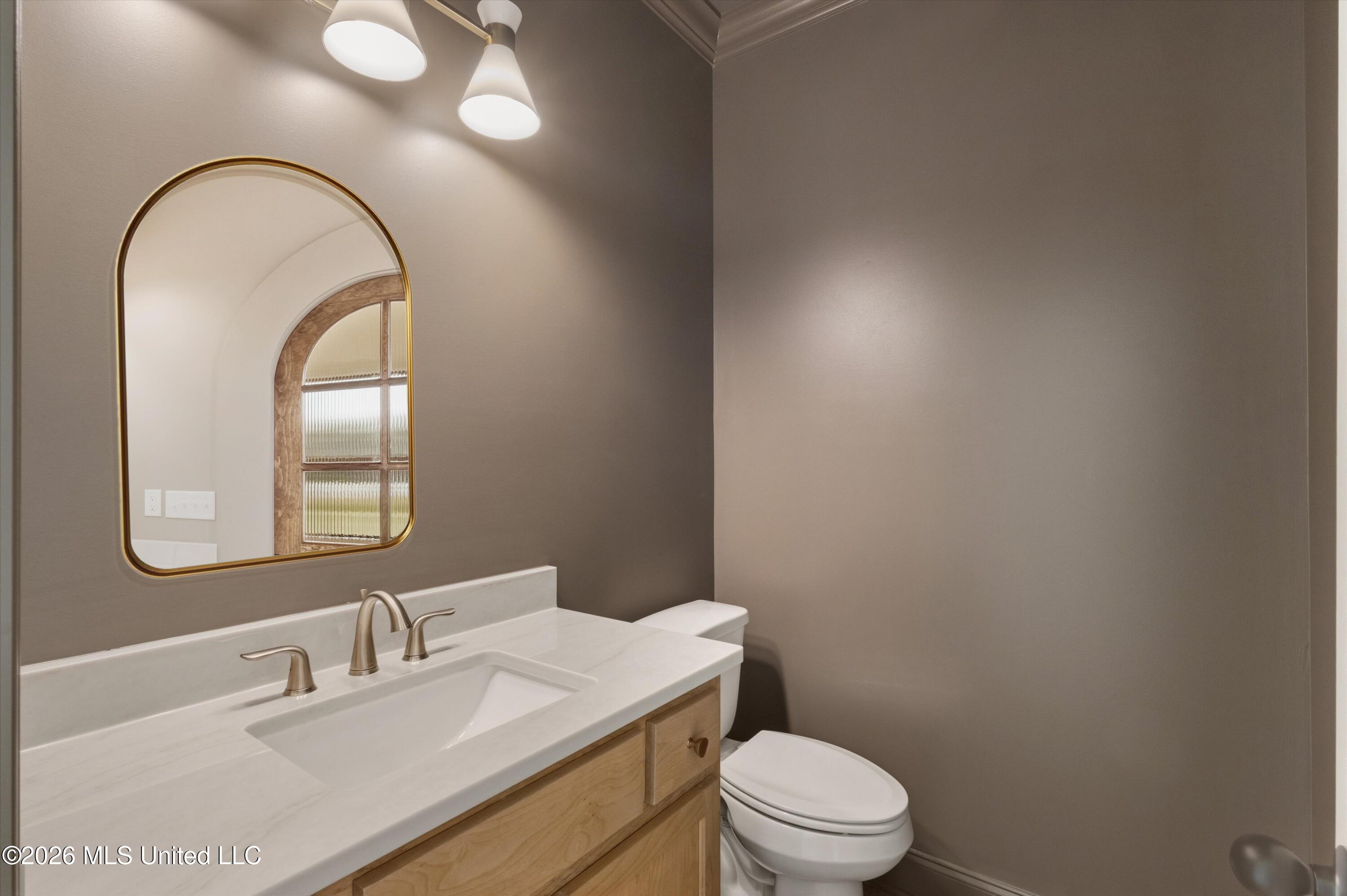 5381 Grayson Way Hernando, MS 38632 - Photo 25 of 43 Half Bath
