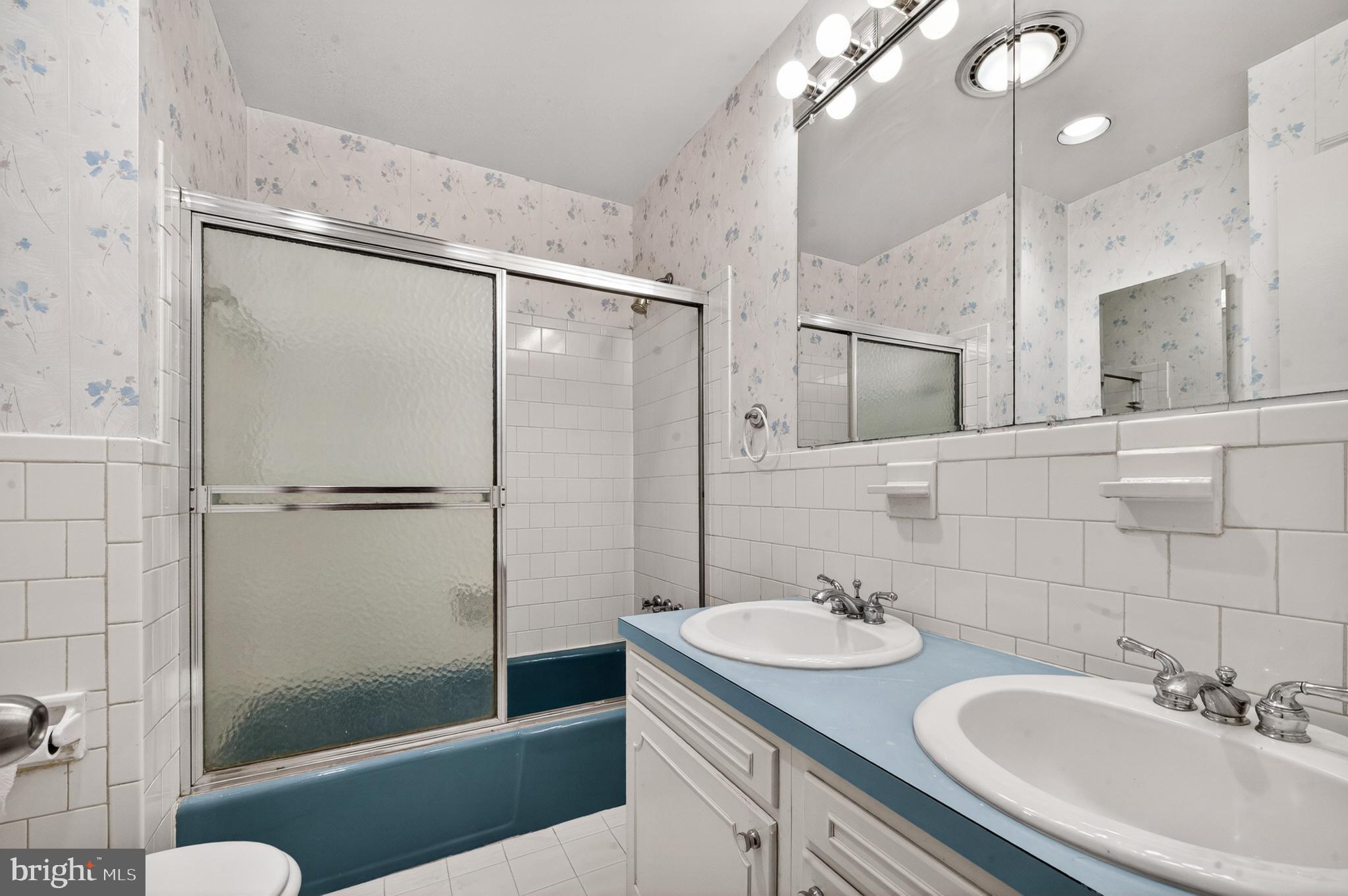 6118 Roxbury Avenue Springfield, VA 22152 - Photo 35 of 60