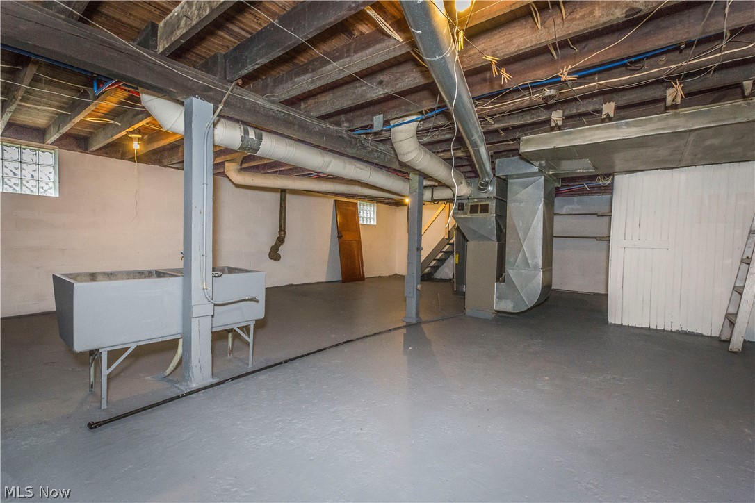 808 Thayer Street Akron, OH 44310 - Photo 23 of 34 Gallery Image 23