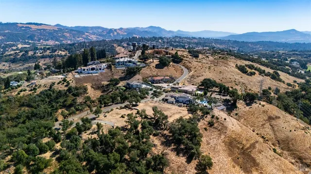 $1,200,000 | 3924 Flintridge Drive, Santa Rosa, CA 95403
