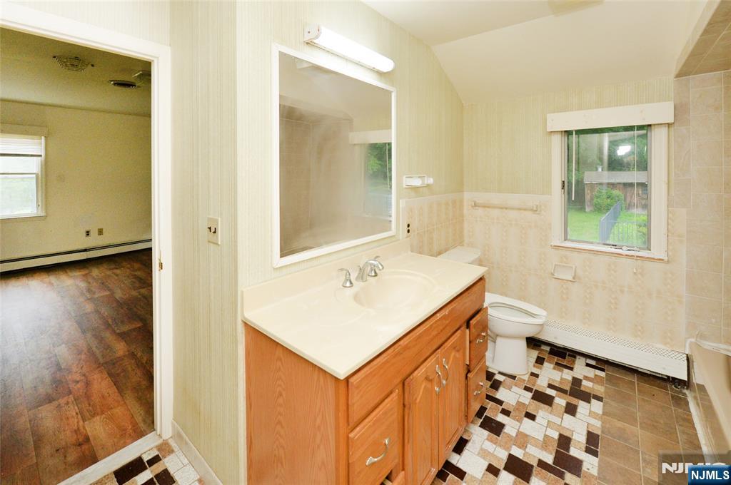 105 Ricker Drive Ringwood, NJ 07456 - Photo 21 of 33