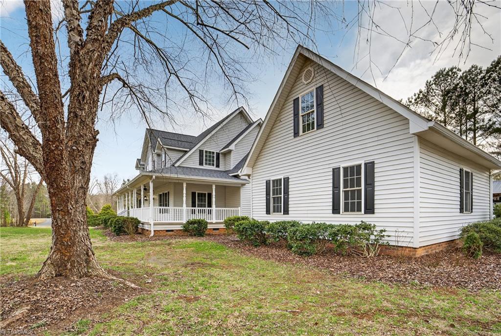 2194 Pine Creek Ridge Asheboro, NC 27205 - Photo 2 of 50