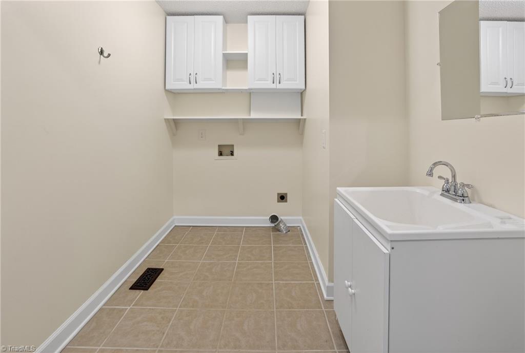 2194 Pine Creek Ridge Asheboro, NC 27205 - Photo 28 of 50