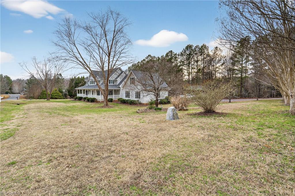 2194 Pine Creek Ridge Asheboro, NC 27205 - Photo 3 of 50