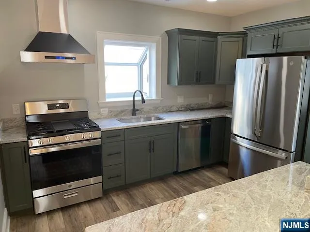 $4,475 | 39 Hawthorne Street, Rutherford, NJ 07070