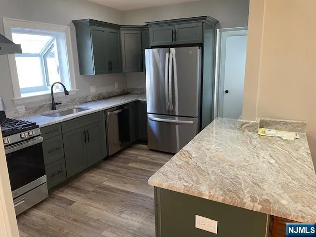 $4,475 | 39 Hawthorne Street, Rutherford, NJ 07070