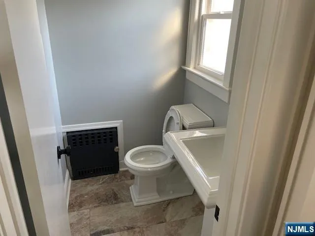 $4,475 | 39 Hawthorne Street, Rutherford, NJ 07070