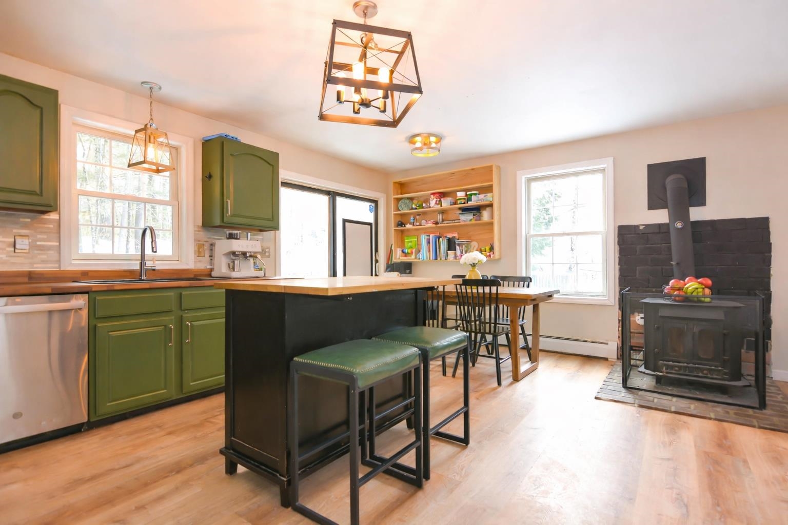 185 Berry River Road Barrington, NH 03825 - Photo 4 of 43 Gallery Image 4