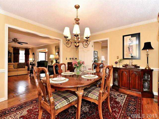 658 Smythe Road Fort Mill, SC 29715 - Photo 4 of 16 Gallery Image 4