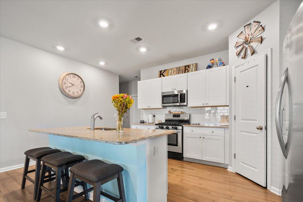 473 Spanish Wells Road Summerville, SC 29486 - Photo 8 of 23 10-BARCLAY MEDIA CO --25