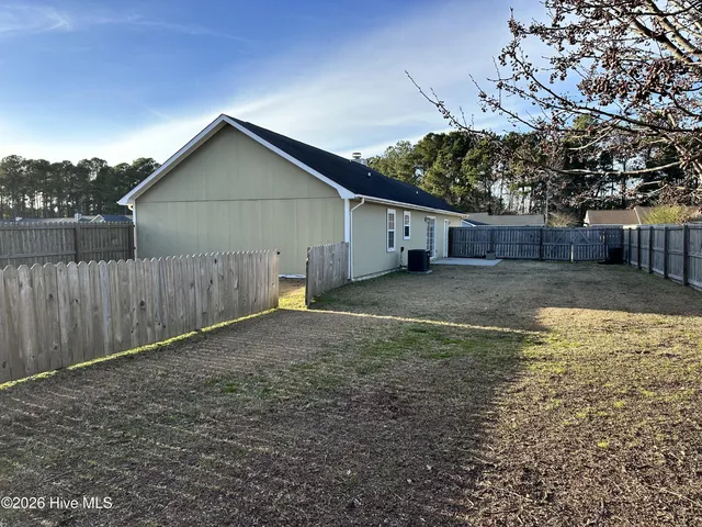 $1,500 | 113 Byrum Run, Hubert, NC 28539