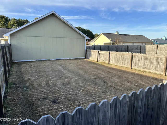 $1,500 | 113 Byrum Run, Hubert, NC 28539