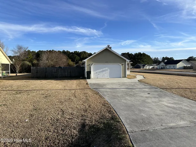 $1,500 | 113 Byrum Run, Hubert, NC 28539