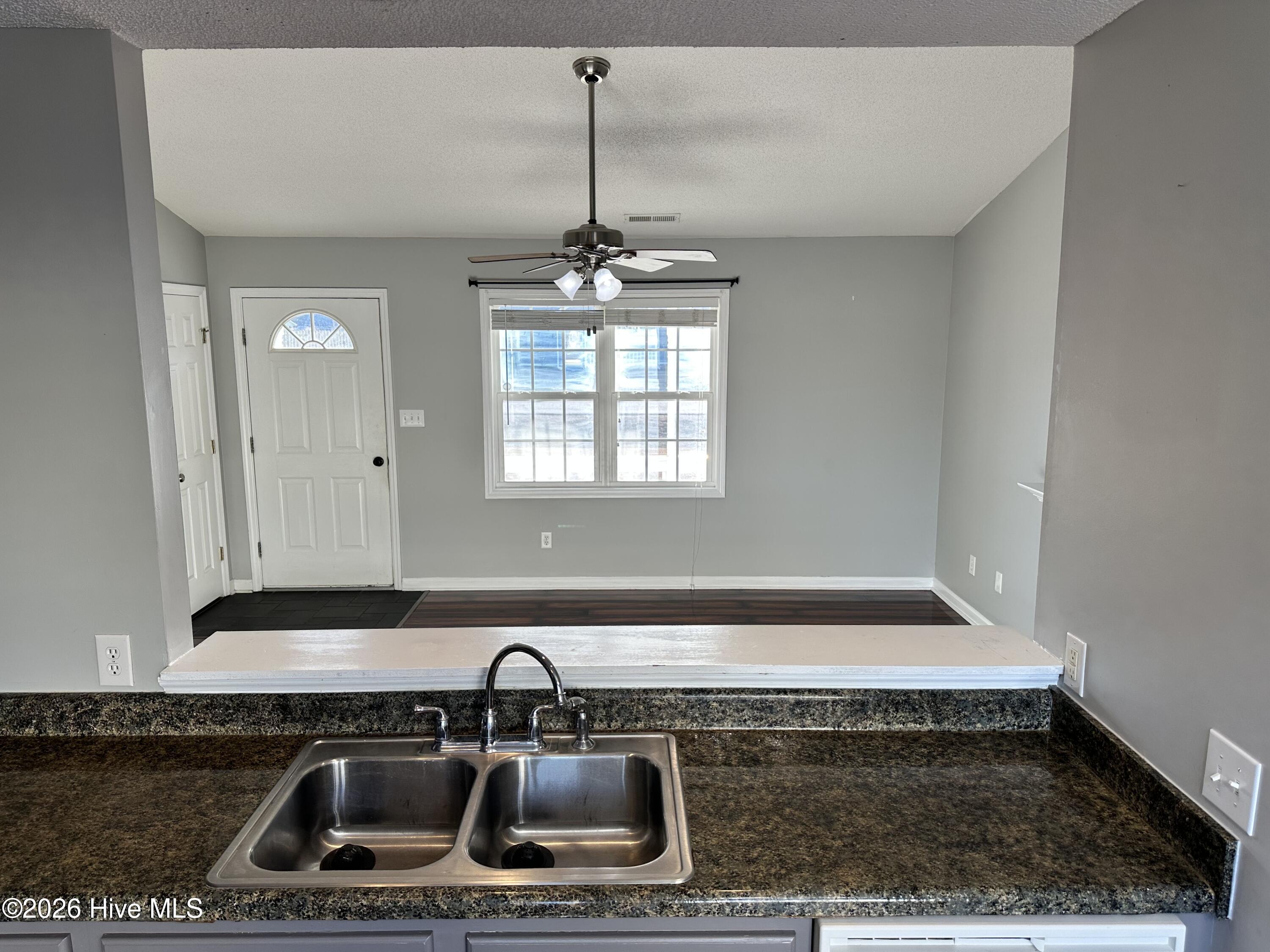 113 Byrum Run Hubert, NC 28539 - Photo 9 of 23 IMG_8857