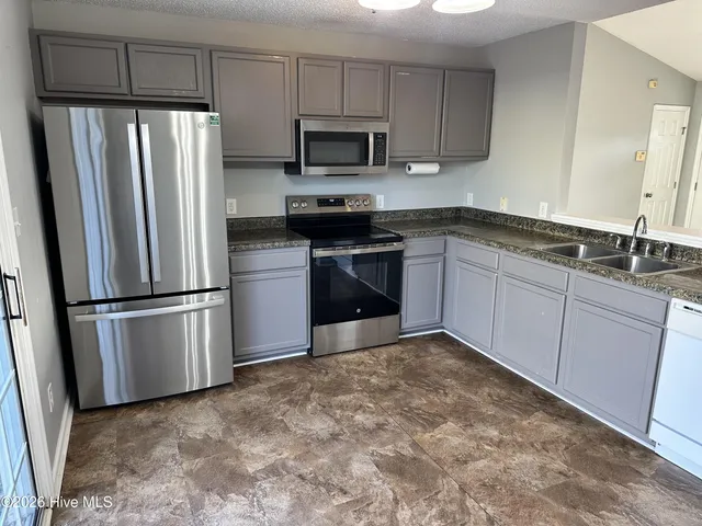 $1,500 | 113 Byrum Run, Hubert, NC 28539