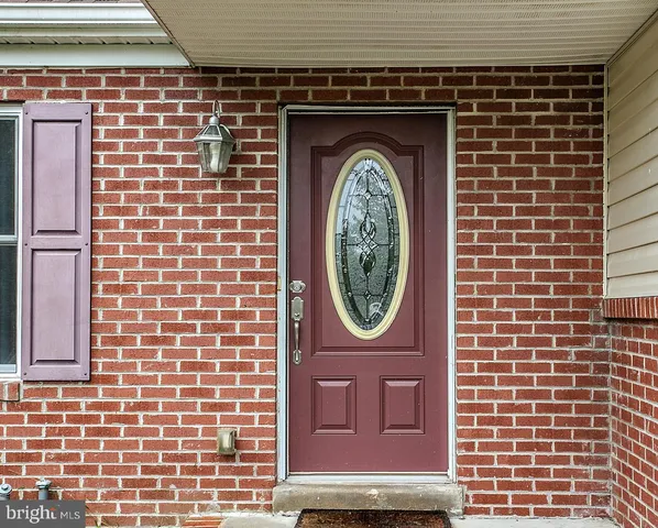 $4,000 | 288 Devonshire Road, Devon, PA 19333