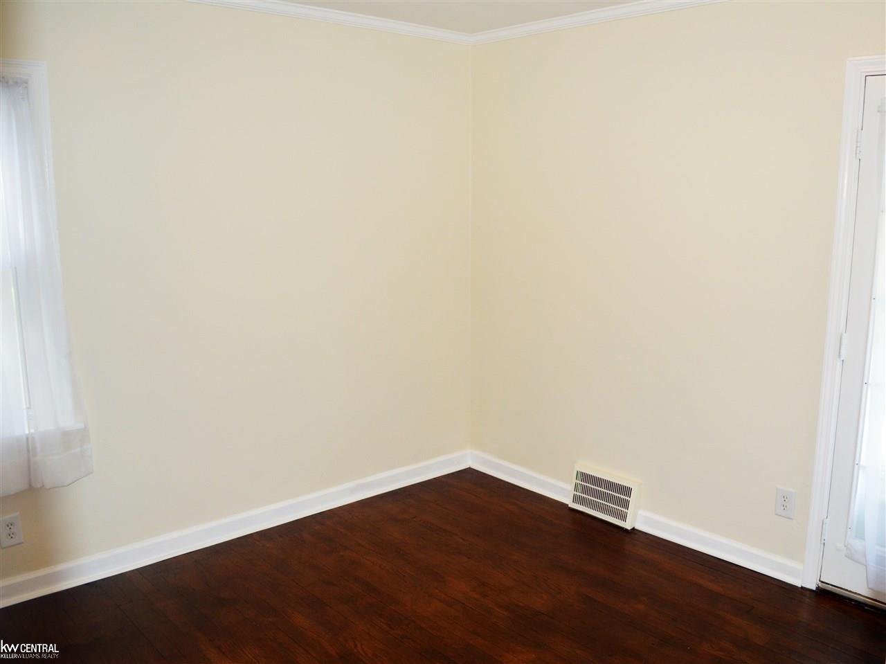 1738 Harvard Road Berkley, MI 48072 - Photo 16 of 31 Bedroom 2