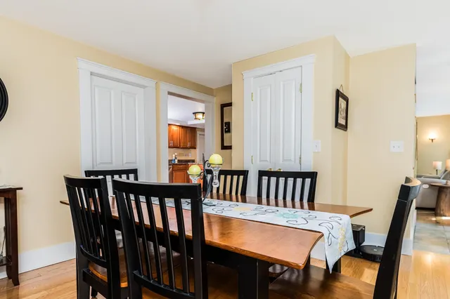 $948,000 | 105 Brentwood Road, Exeter, NH 03833