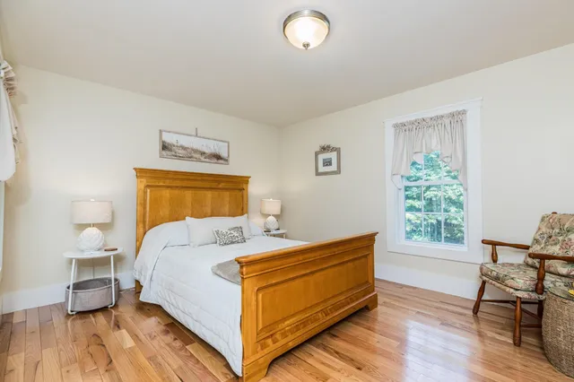 $948,000 | 105 Brentwood Road, Exeter, NH 03833