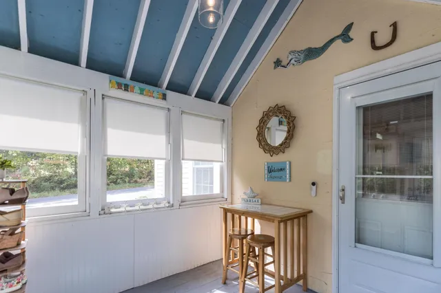 $948,000 | 105 Brentwood Road, Exeter, NH 03833