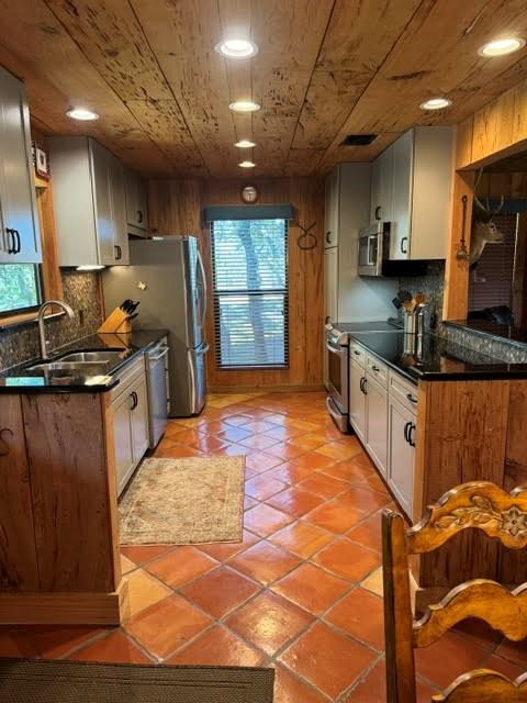 215 70l Rd Junction Junction, TX 76849 - Photo 5 of 48