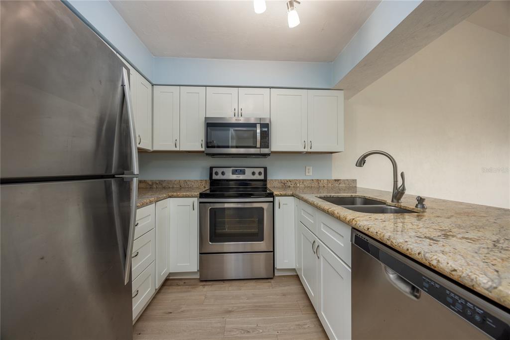 4424 Southwest 20th Lane Gainesville, FL 32607 - Photo 13 of 32