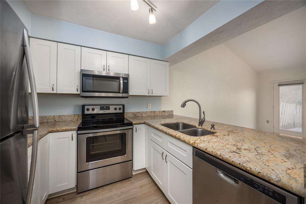 4424 Southwest 20th Lane Gainesville, FL 32607 - Photo 14 of 32