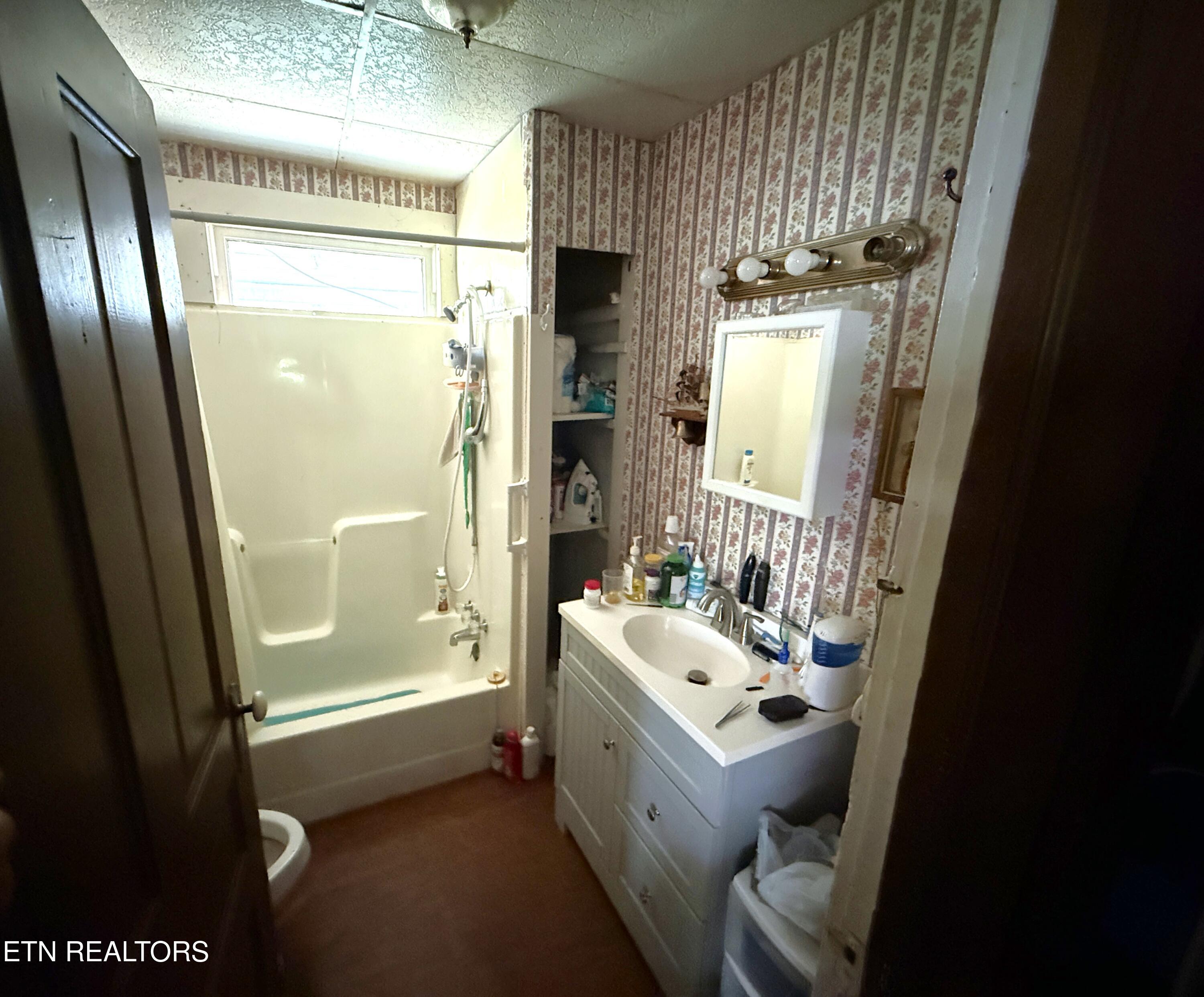 565 Highway 160 Newport, TN 37821 - Photo 32 of 40 22