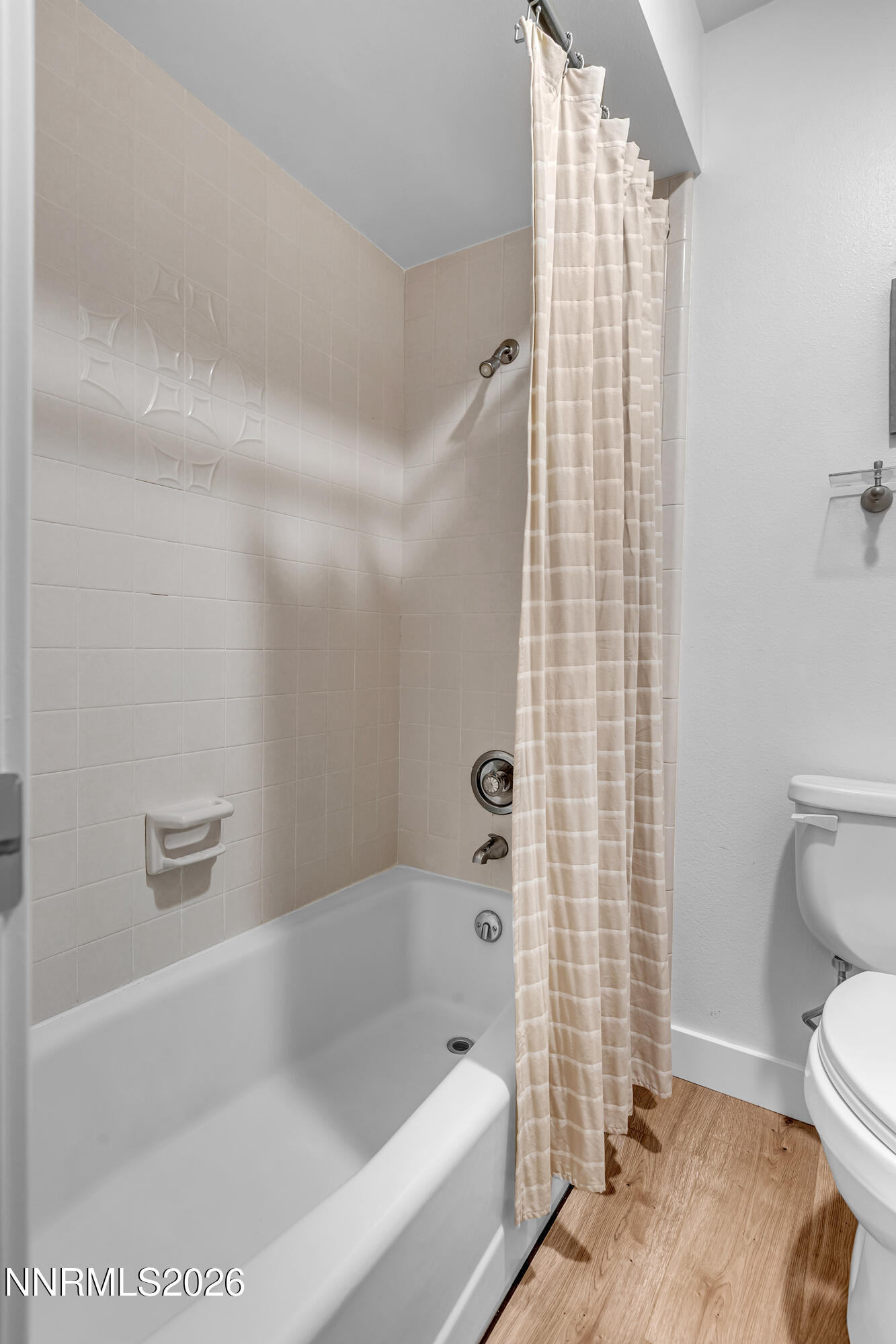 4915 Lakeridge Terrace West Reno, NV 89509 - Photo 25 of 41 a bathroom with a bathtub and a shower