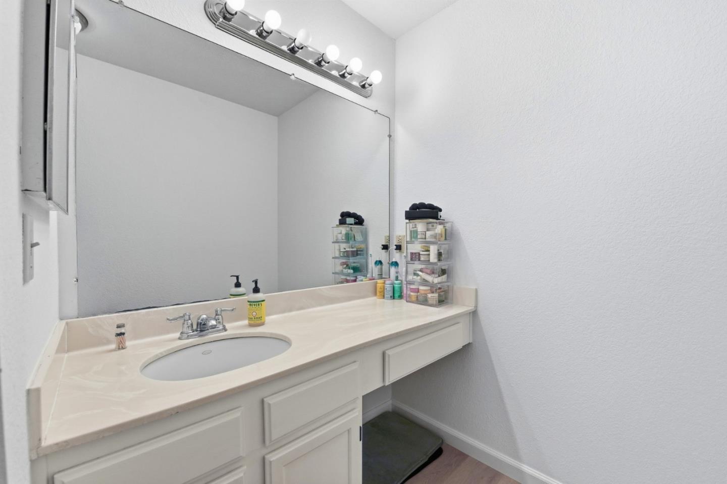 69 Rancho Drive San Jose, CA 95111 - Photo 10 of 28