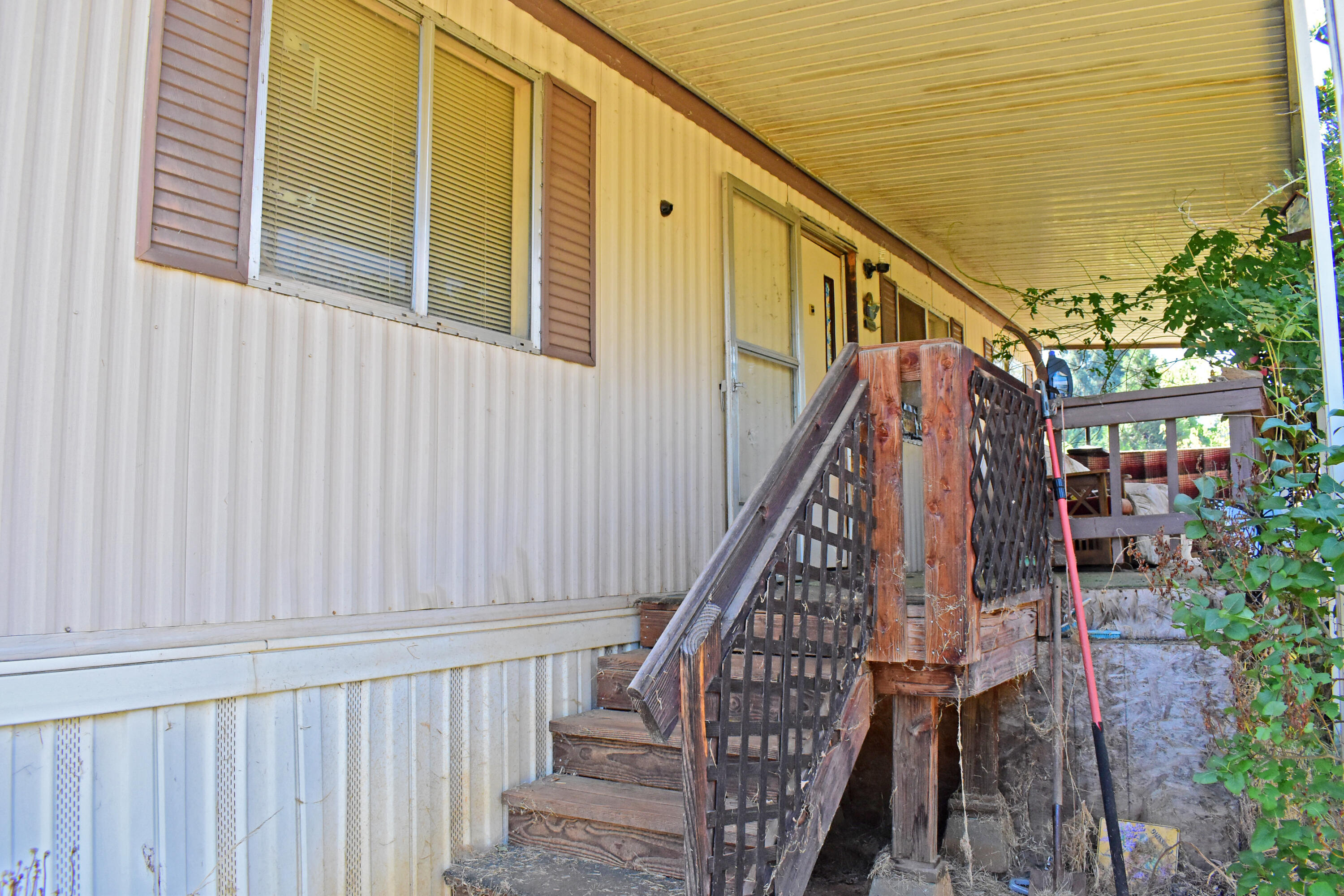 229 Walker Road Grants Pass, OR 97527 - Photo 30 of 32 DSC_0098