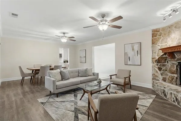 $424,900 | 2000 Diane Drive, Sulphur, LA 70663