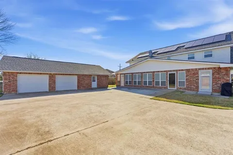 $439,900 | 2000 Diane Drive, Sulphur, LA 70663