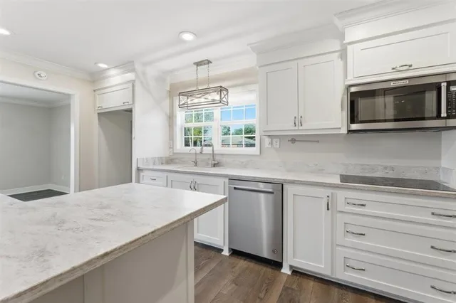 $439,900 | 2000 Diane Drive, Sulphur, LA 70663