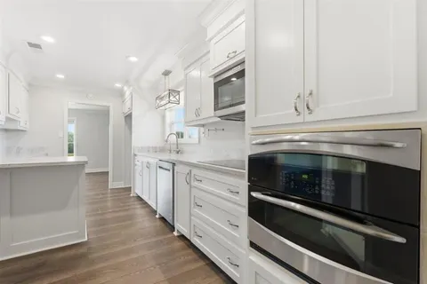 $439,900 | 2000 Diane Drive, Sulphur, LA 70663