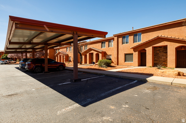 6 300th Road North, Unit I6 Kanab, UT 84741 - Photo 2 of 37 View of covered parking lot