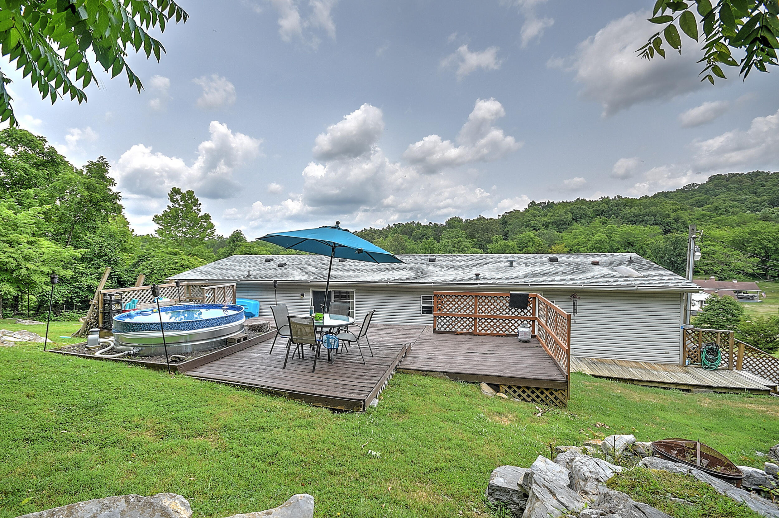 451 Geisler Road Piney Flats, TN 37686 - Photo 20 of 33 Parker-25
