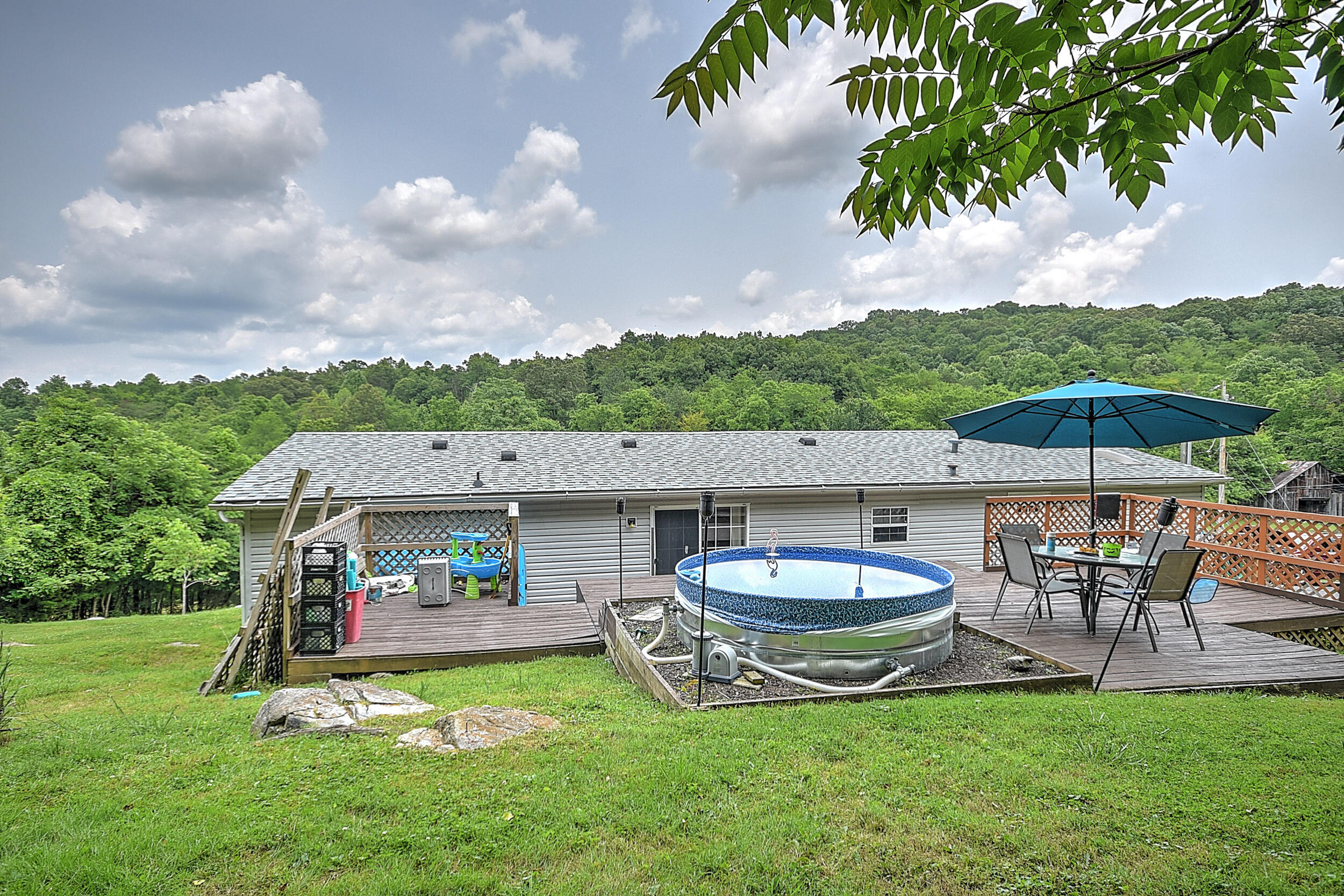 451 Geisler Road Piney Flats, TN 37686 - Photo 21 of 33 Parker-26
