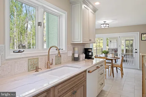 $939,900 | 404 Hawthorne Court East, Hockessin, DE 19707