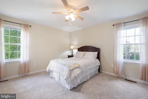$939,900 | 404 Hawthorne Court East, Hockessin, DE 19707