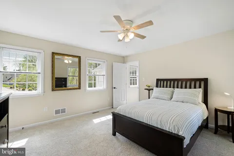 $939,900 | 404 Hawthorne Court East, Hockessin, DE 19707