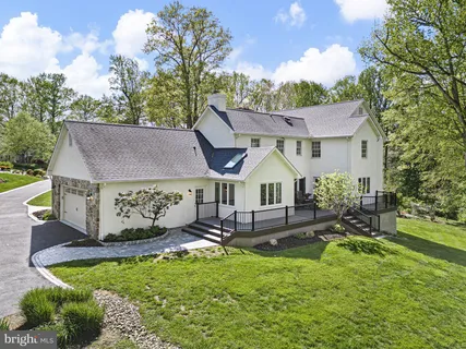 $939,900 | 404 Hawthorne Court East, Hockessin, DE 19707
