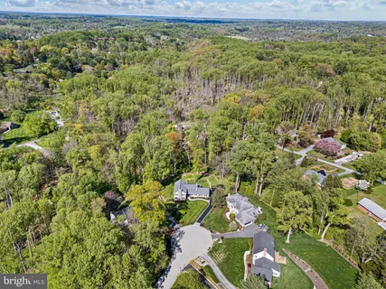 $939,900 | 404 Hawthorne Court East, Hockessin, DE 19707