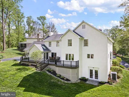 $939,900 | 404 Hawthorne Court East, Hockessin, DE 19707