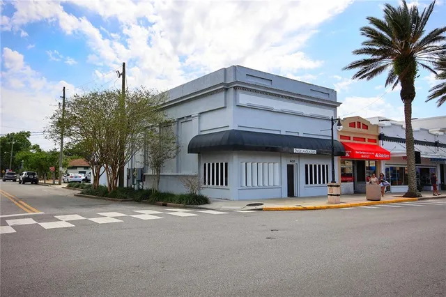 $24 | 400 Canal Street, New Smyrna Beach, FL 32168