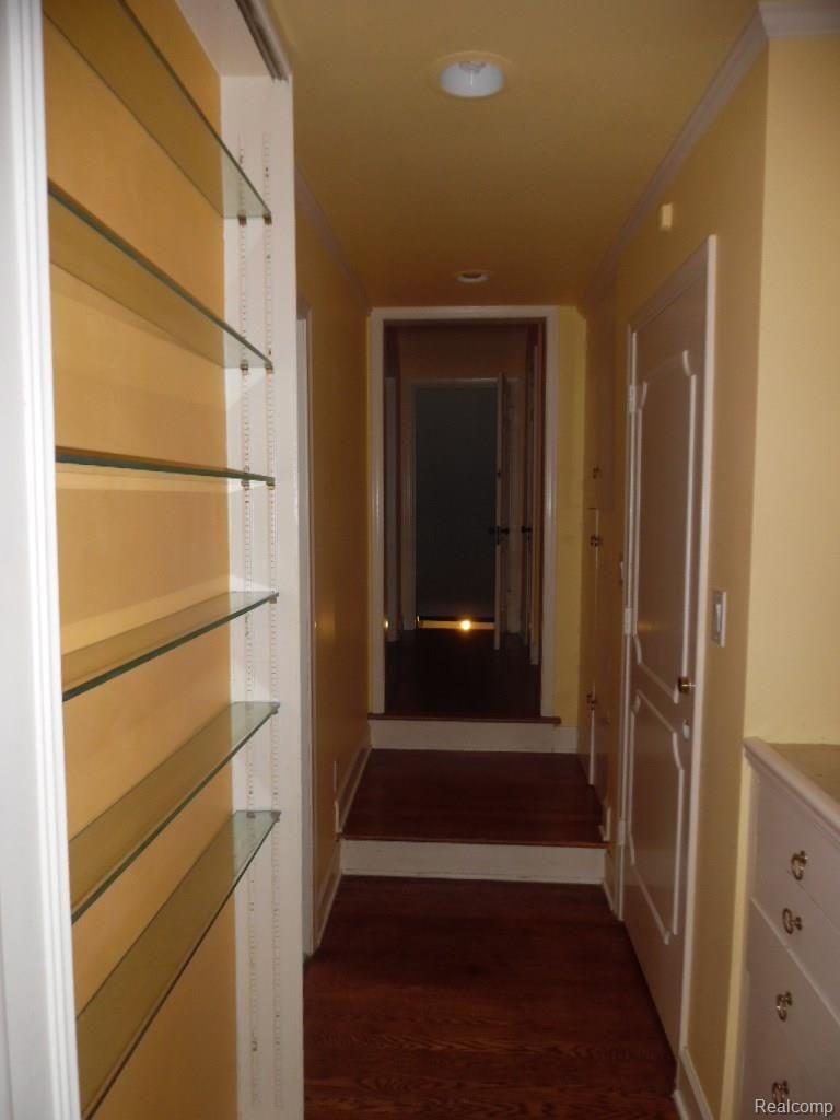 704 Neff Road Grosse Pointe, MI 48230 - Photo 25 of 42 SAM_4264.JPG