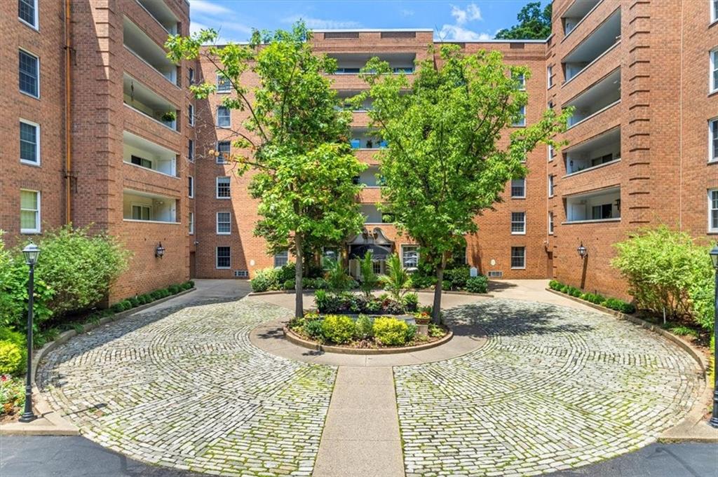 302 Fox Chapel Road, Unit 510 Pittsburgh, PA 15238 - Photo 2 of 25 Gallery Image 2