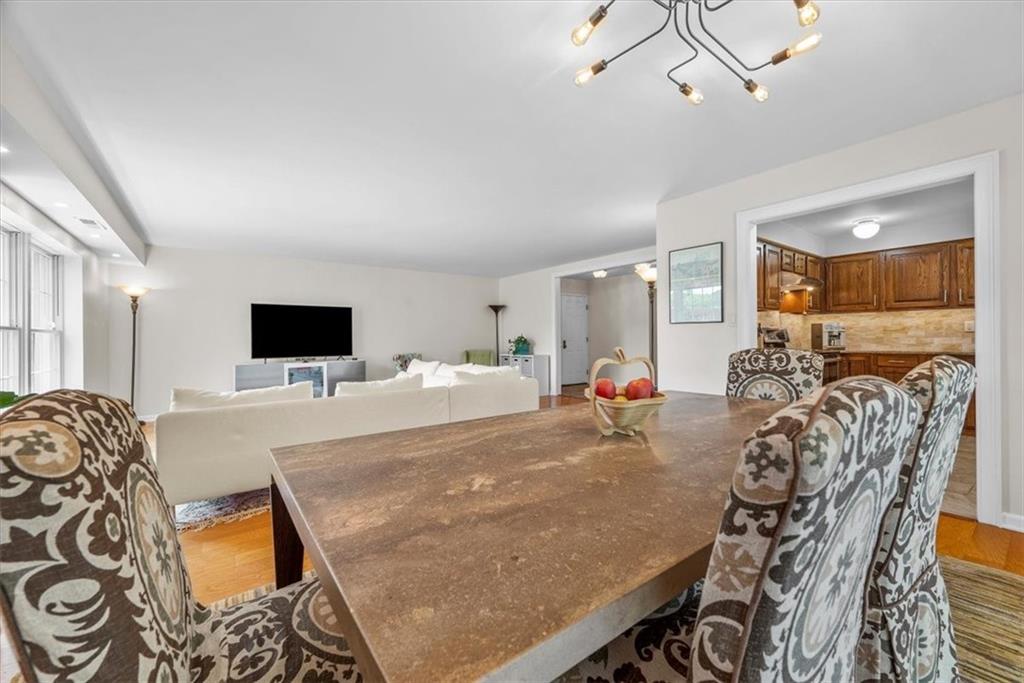 302 Fox Chapel Road, Unit 510 Pittsburgh, PA 15238 - Photo 10 of 25 Gallery Image 10