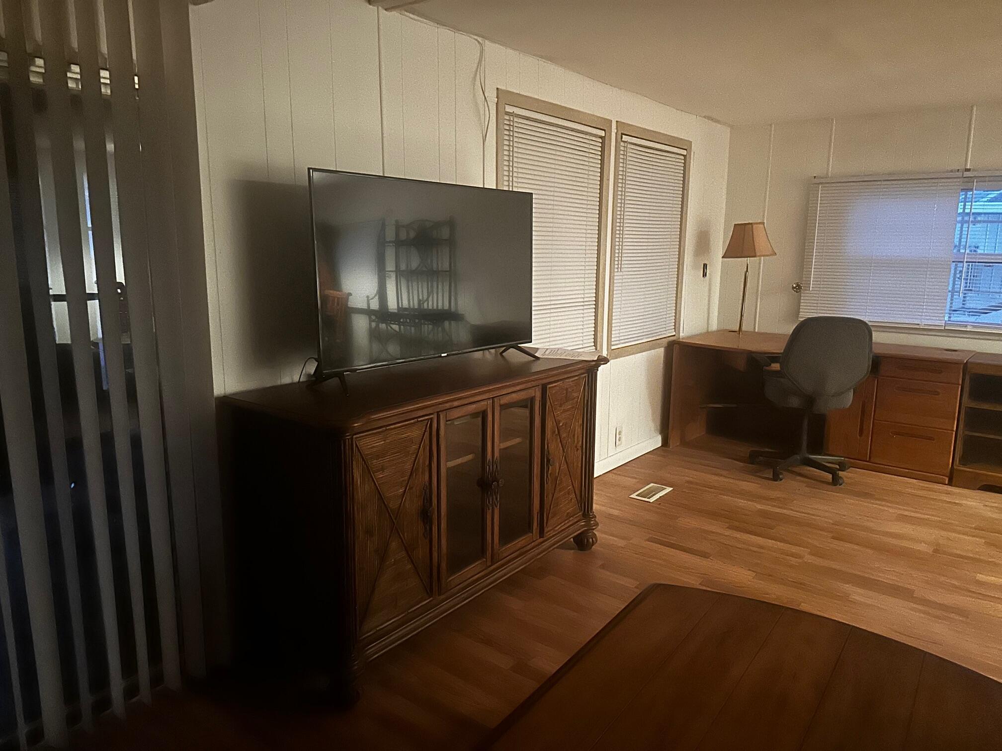 8 Southeast Casa Rio Road Port St. Lucie, FL 34952 - Photo 14 of 18 Living room area