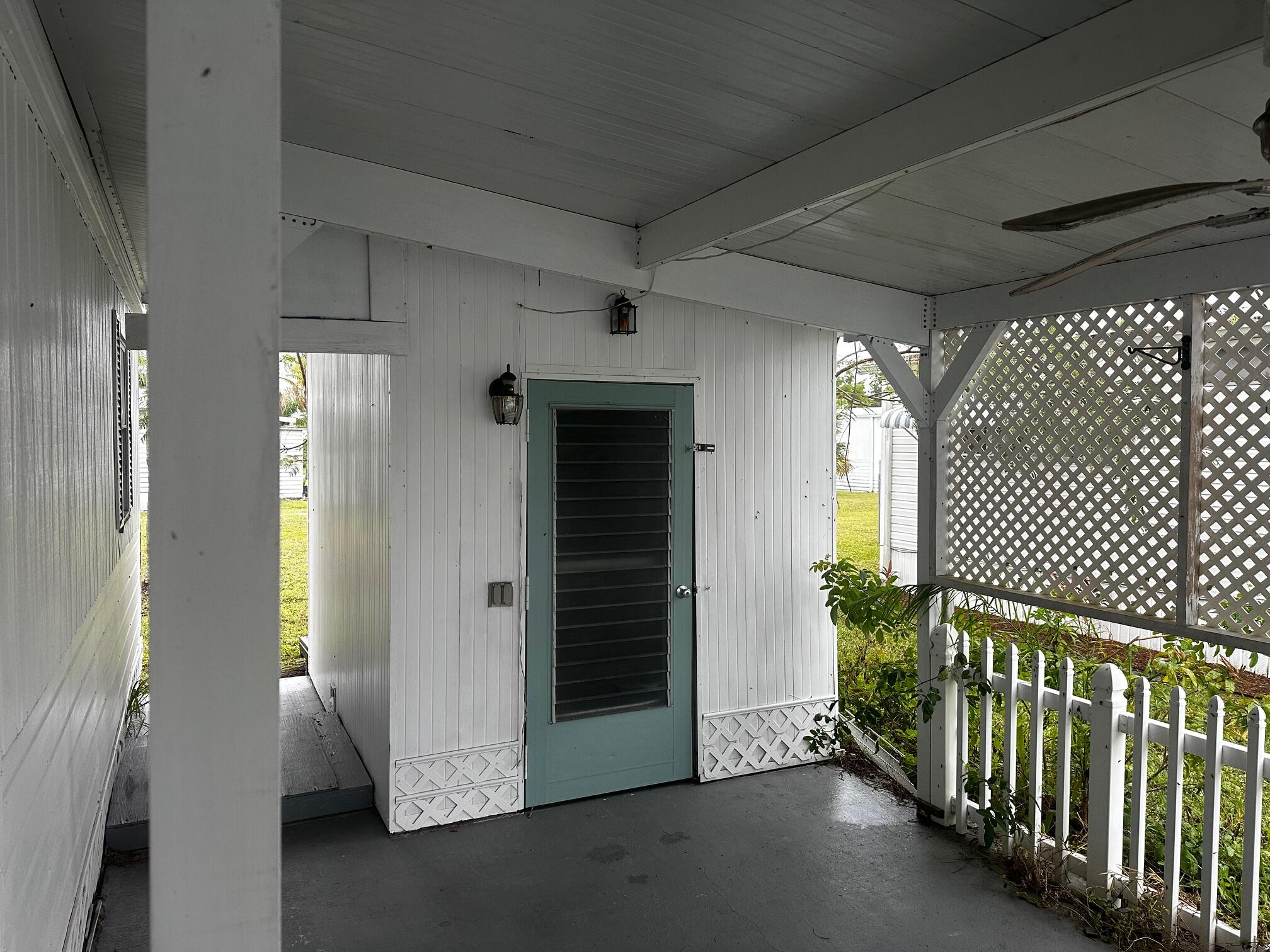 8 Southeast Casa Rio Road Port St. Lucie, FL 34952 - Photo 5 of 18 Utiltity Room
